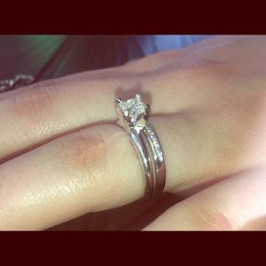 Solitaire Diamond Engagement w/Wedding Band